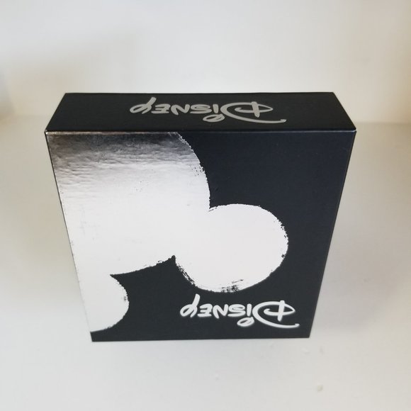 Disney his and hers watches - Picture 6 of 6